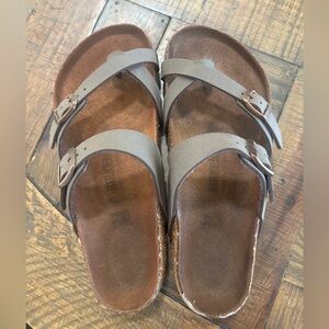 Mayari Mocha Birkenstock Sandal